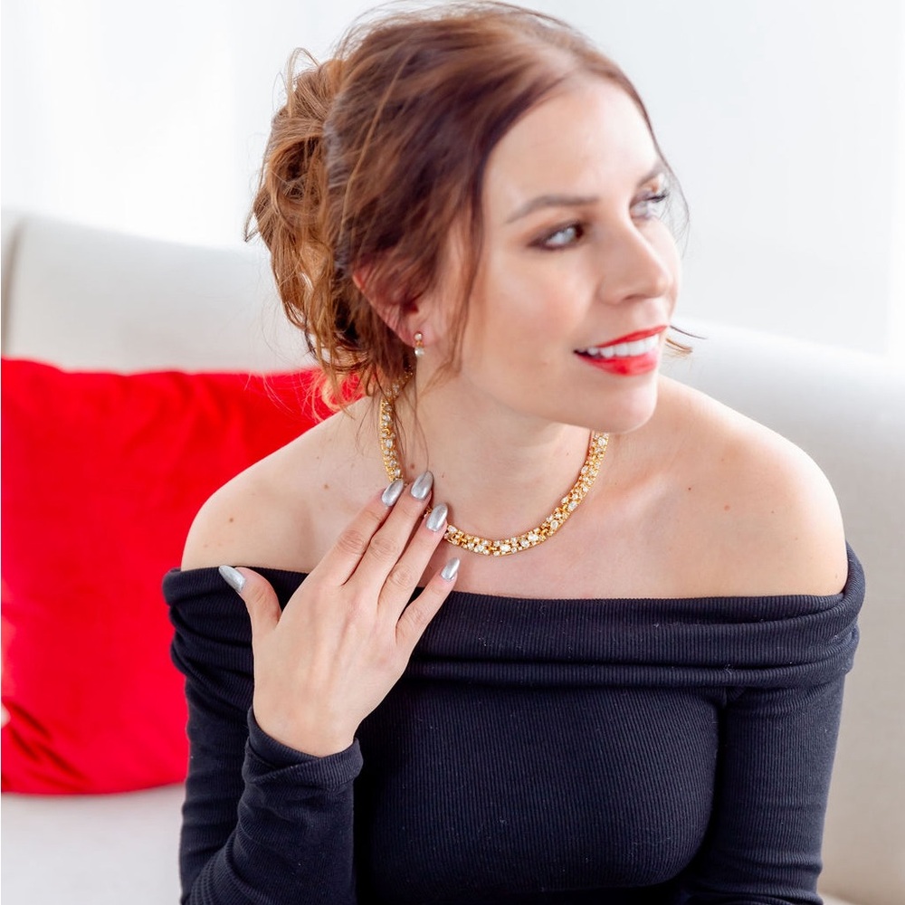 Only worn once Brighton Golden Collar Necklace and matching earrings!